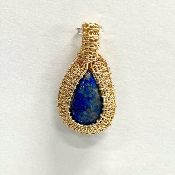 HANDMADE Genuine Lapis Lazuli Hand Wrapped in Gold Plated Wire Statement Pendant - Picture 6 of 10